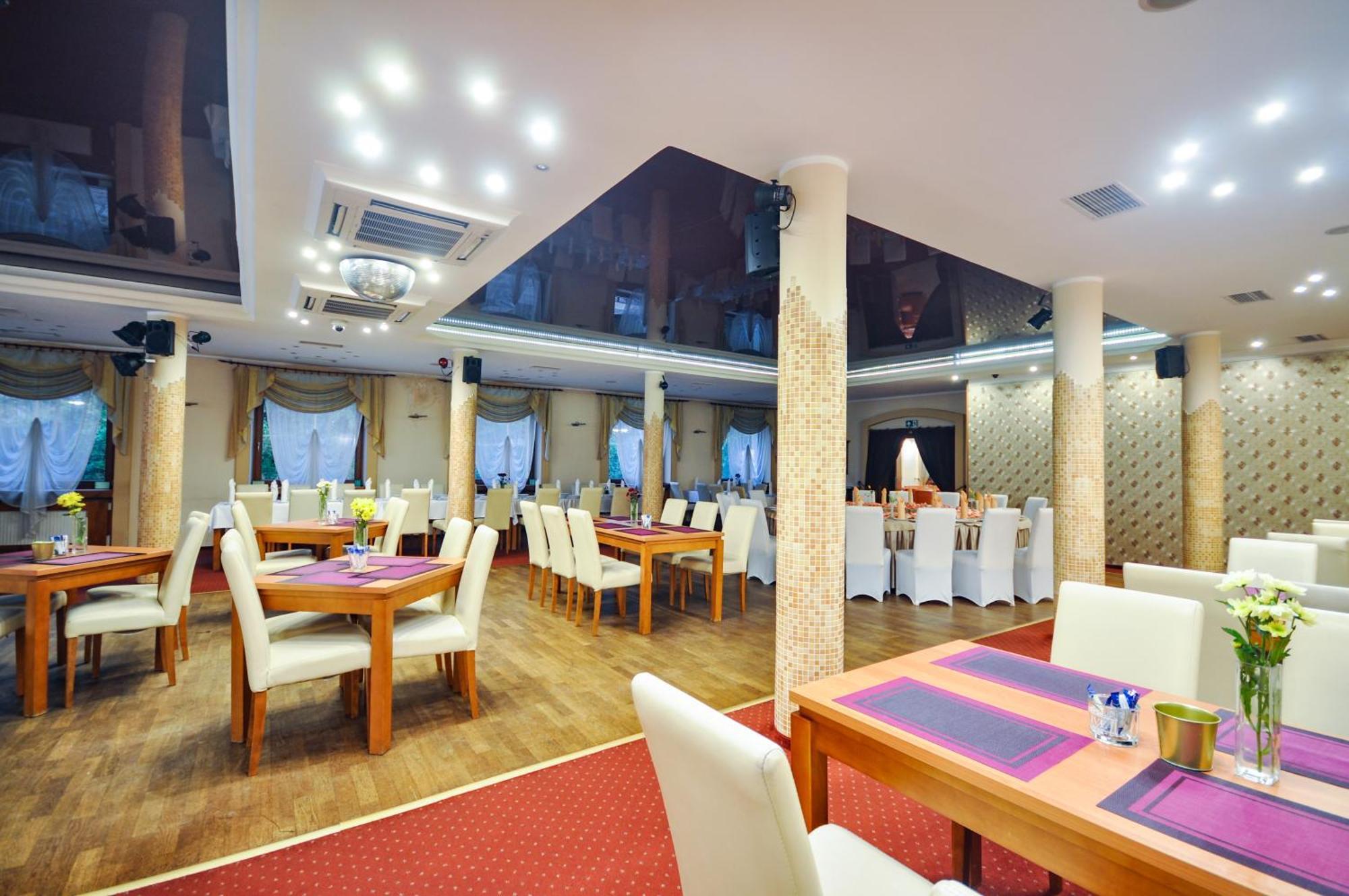 Hotel Trzy Swiaty Spa & Wellness Rajska Wyspa Gliwice Exteriör bild