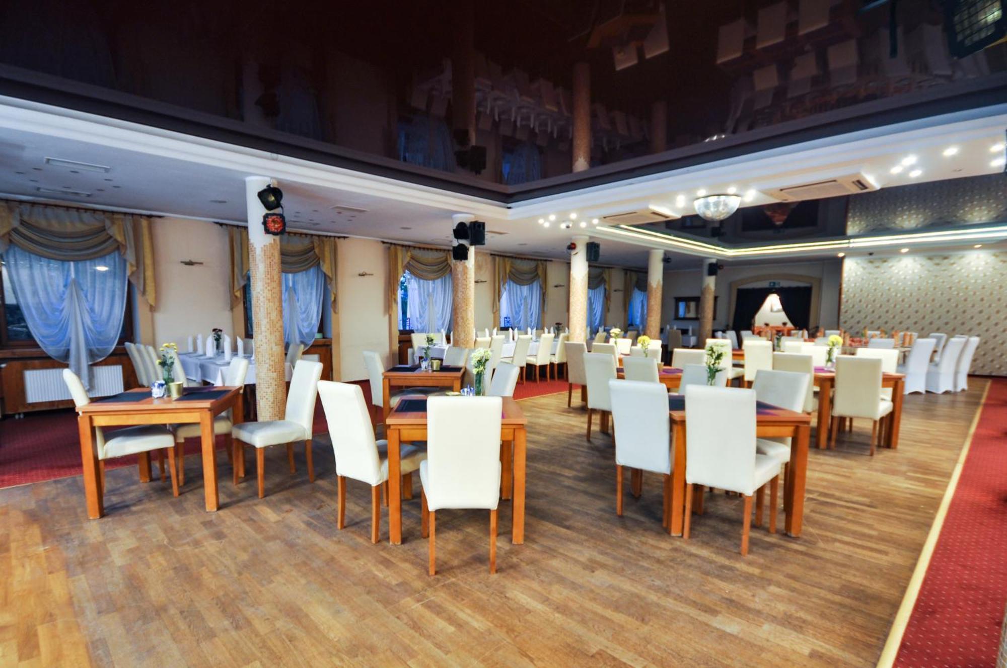 Hotel Trzy Swiaty Spa & Wellness Rajska Wyspa Gliwice Exteriör bild