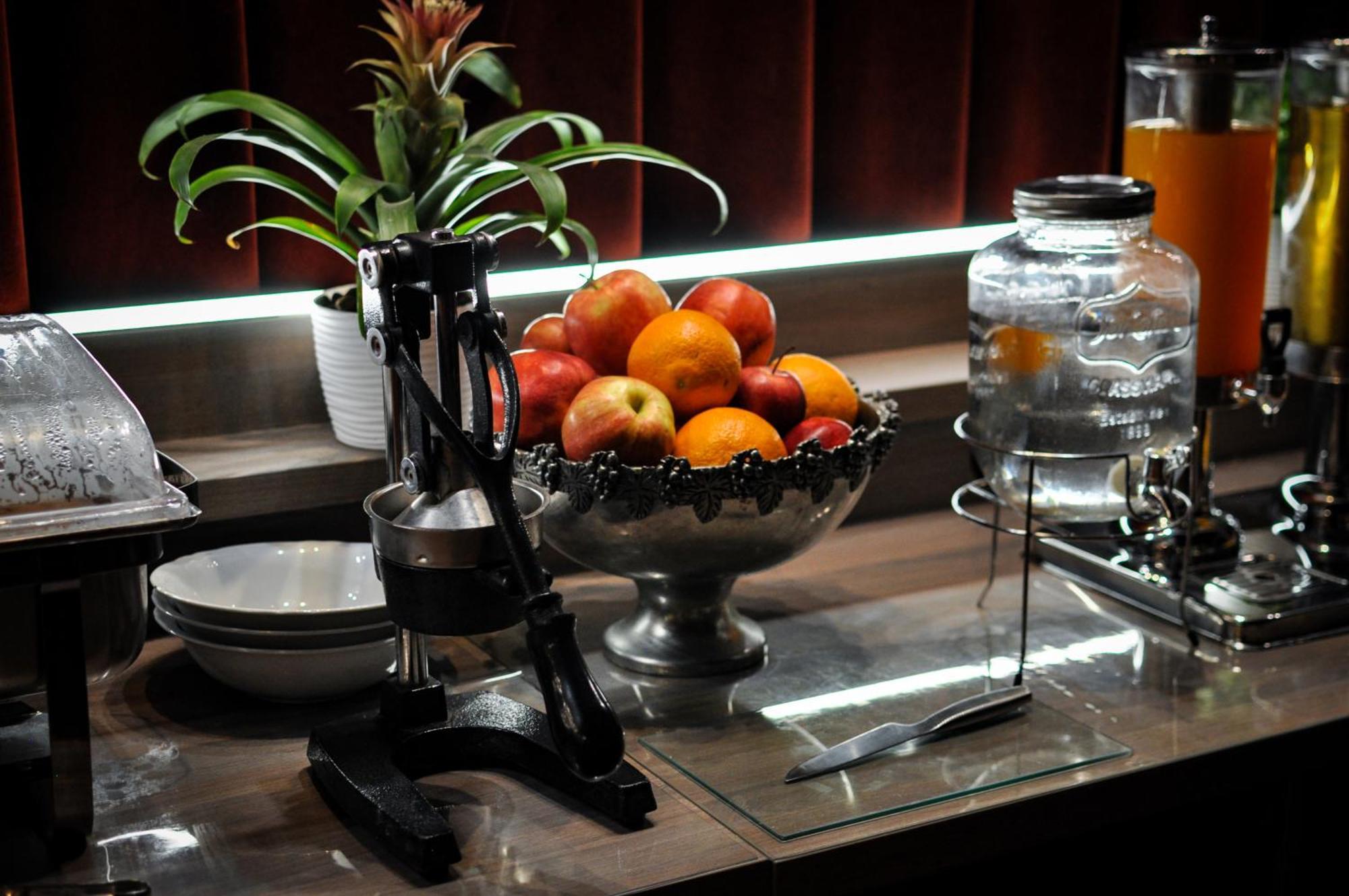 Hotel Trzy Swiaty Spa & Wellness Rajska Wyspa Gliwice Exteriör bild