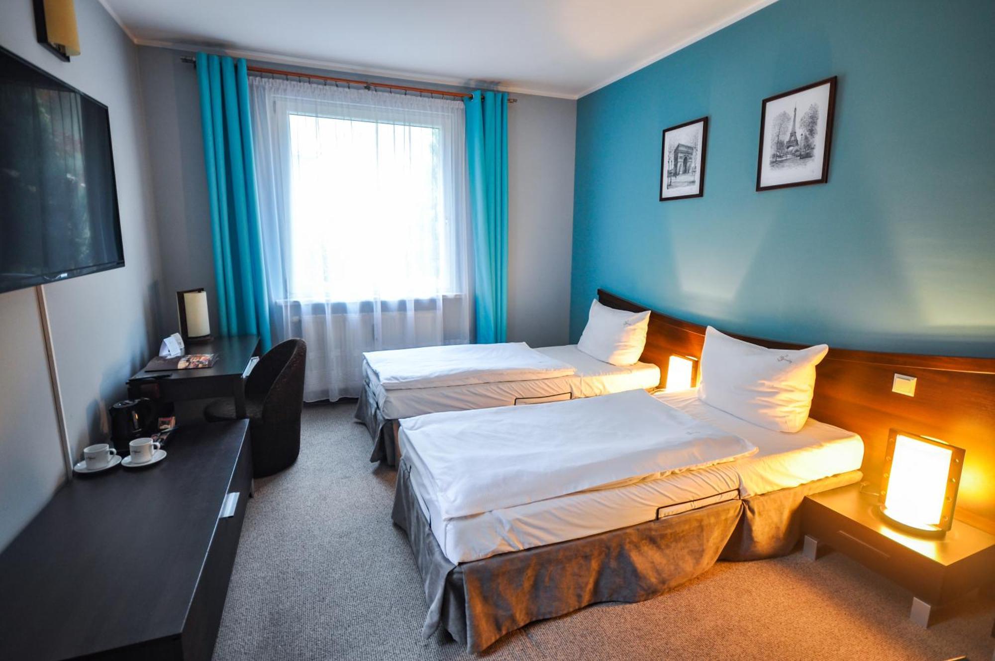 Hotel Trzy Swiaty Spa & Wellness Rajska Wyspa Gliwice Exteriör bild