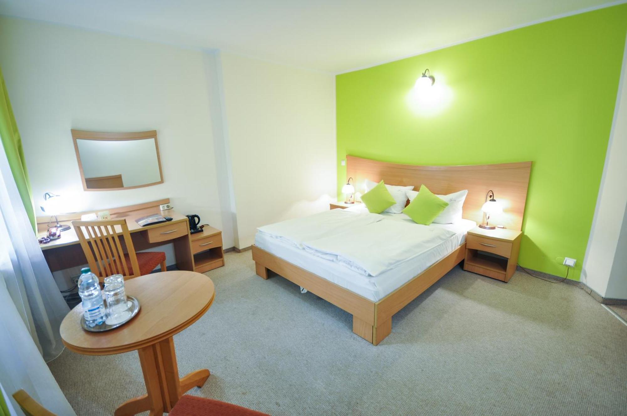 Hotel Trzy Swiaty Spa & Wellness Rajska Wyspa Gliwice Exteriör bild